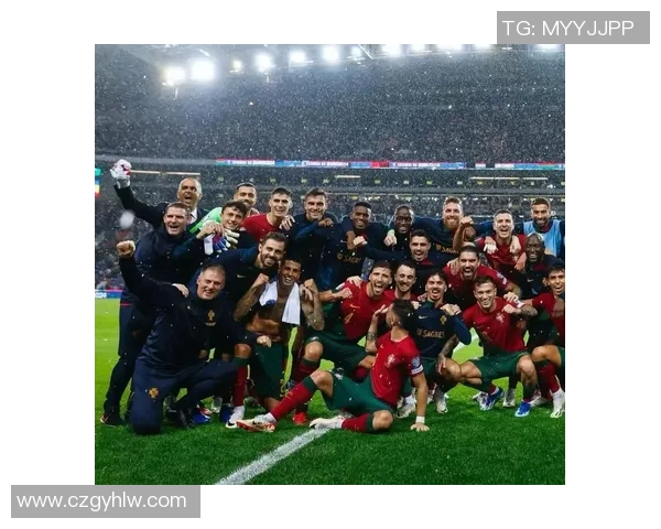 盘点全球最美足球球星妻子颜值与气质并存的迷人风采